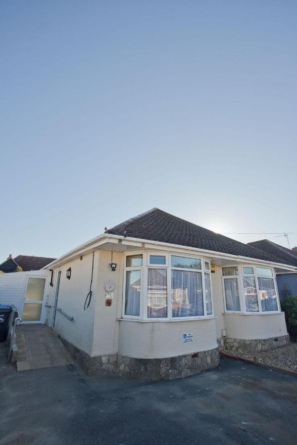 Hilda'S Retreat Accessible Wheel Chair Friendly With Hoist Poole Luaran gambar