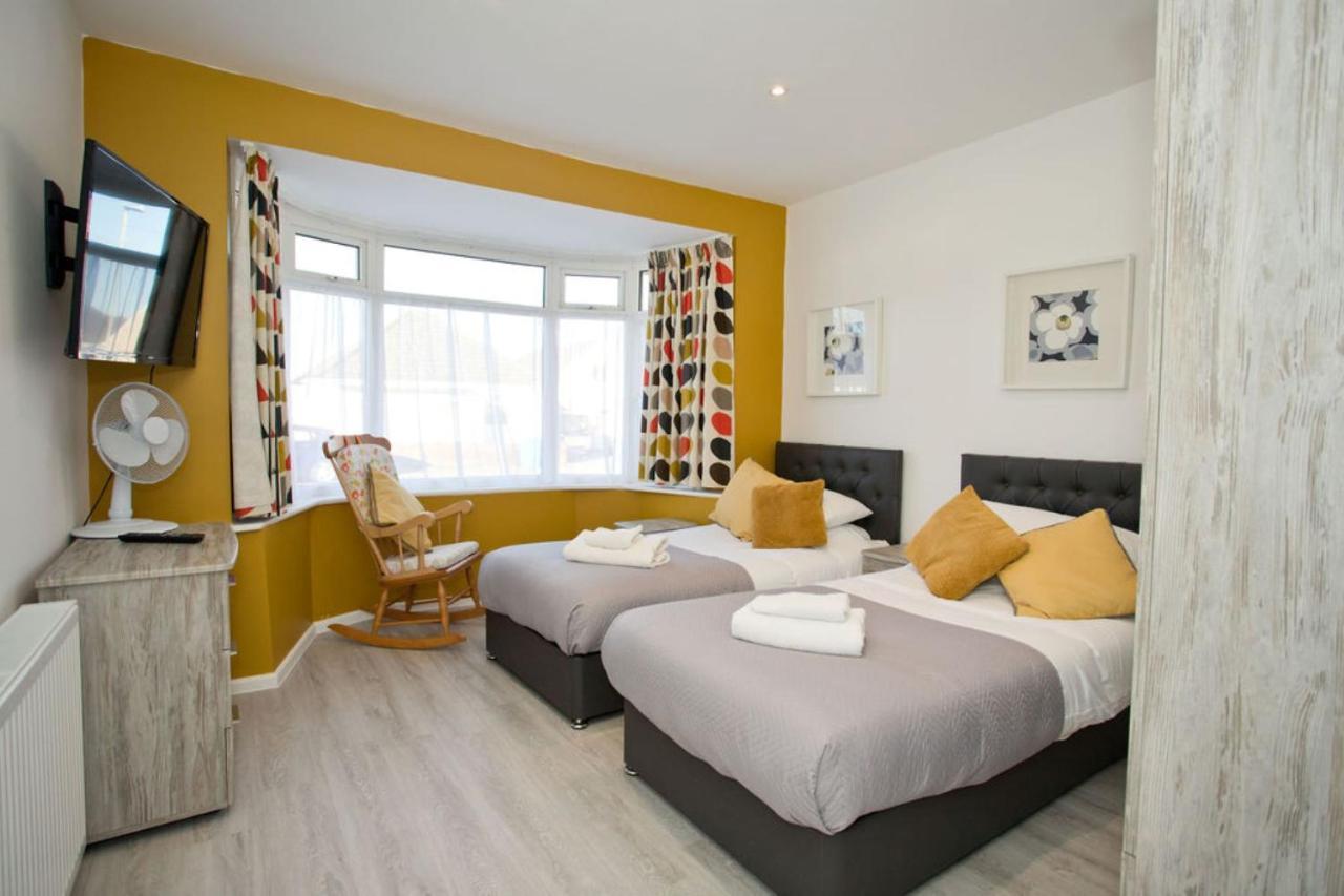 Hilda'S Retreat Accessible Wheel Chair Friendly With Hoist Poole Luaran gambar