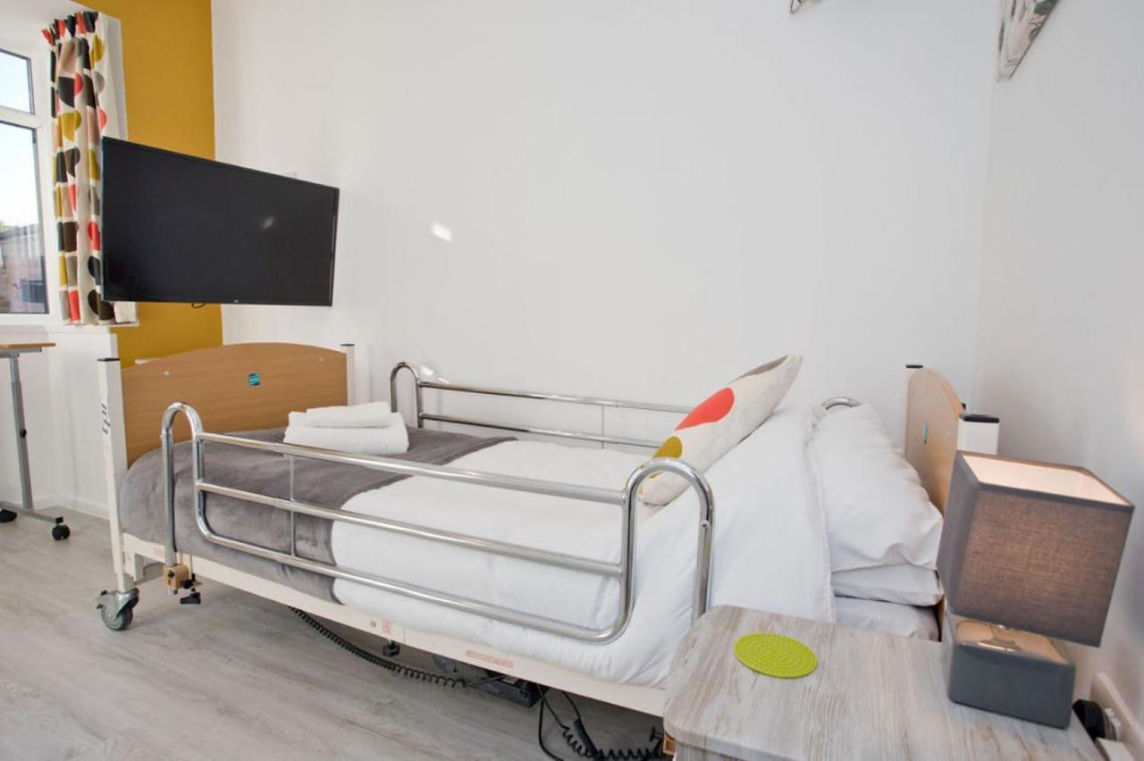 Hilda'S Retreat Accessible Wheel Chair Friendly With Hoist Poole Luaran gambar